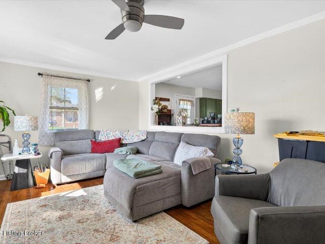 House for sale in New Castle, Kentucky