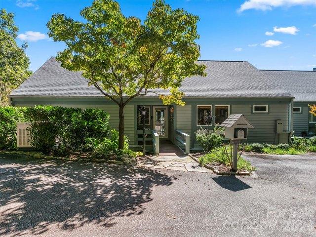 Condo for sale in East Flat Rock, North Carolina