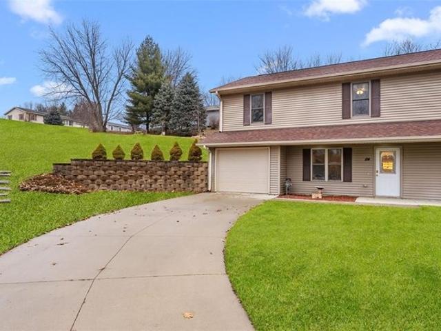 Condo for sale in Anamosa, Iowa