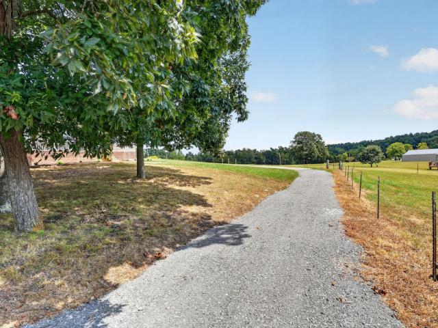 House for sale in Westmoreland, Middle Tennessee