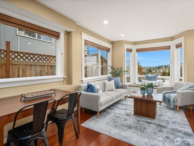 House for sale in Queen Anne, Seattle