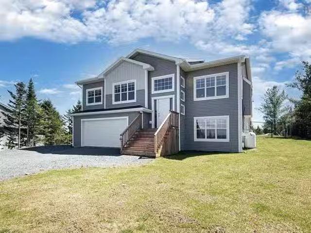 House for sale in Upper Tantallon, Nova Scotia