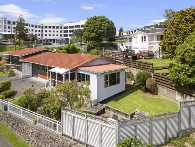 House for sale in Gate Pa, Bay Of Plenty