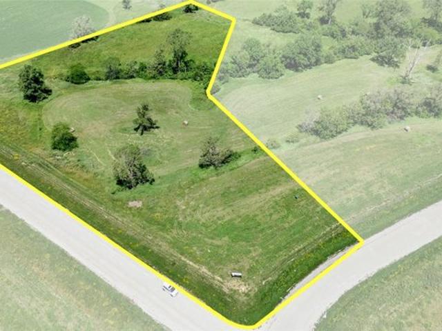 Land for sale in Winterset, Iowa