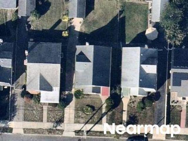 House for sale in Queens, Arverne
