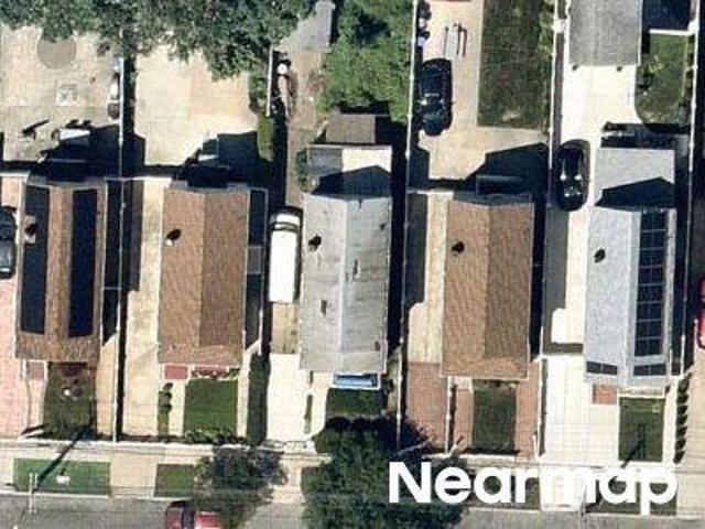 House for sale in Queens, Arverne