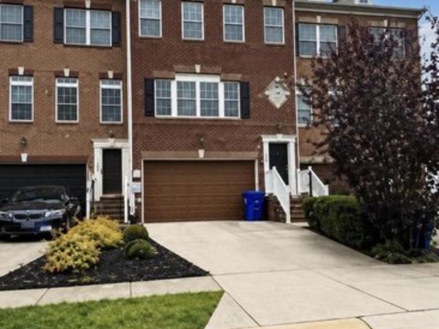 Townhouse for sale in Waldorf, Maryland