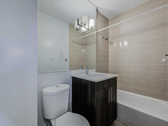 Apartment for rent in Toronto, Golden Horseshoe