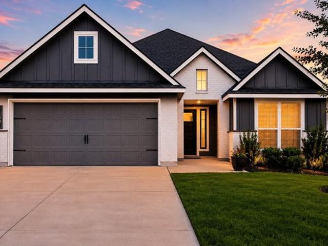 House for sale in Lorena, Texas