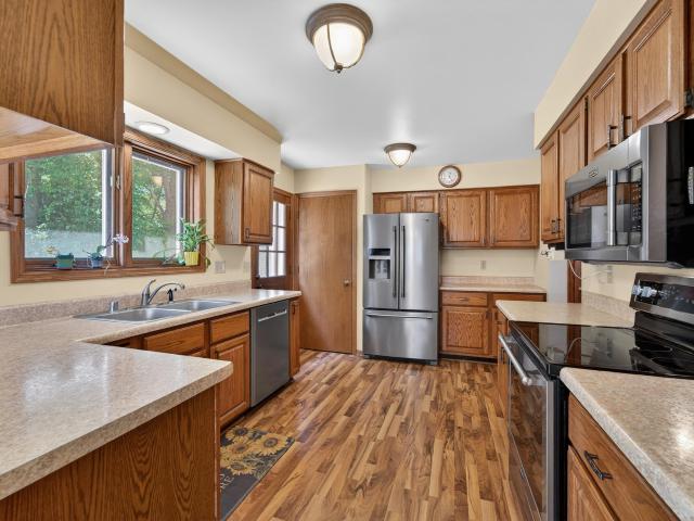 House for sale in Greenfield Park, Wisconsin