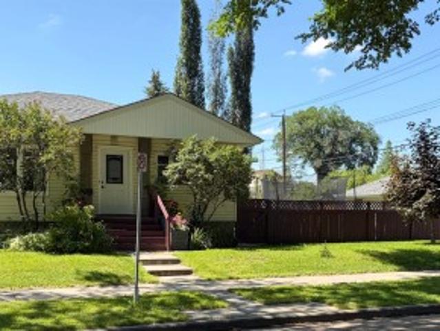 House for sale in Wedgewood, Alberta