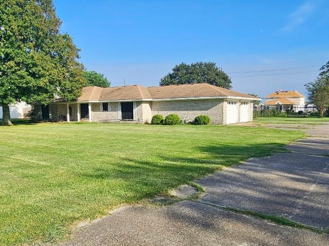 House for sale in Chambers, Texas