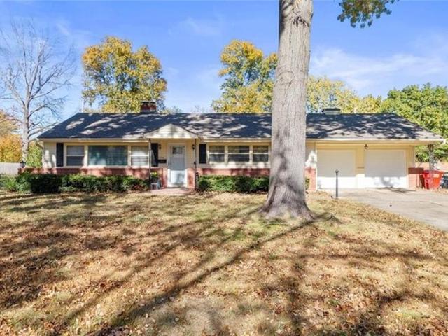 House for sale in Sycamore Hills, Independence