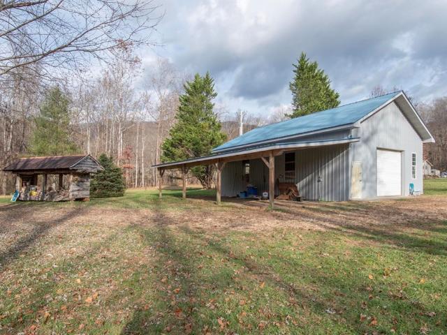 House for sale in Hayesville, North Carolina