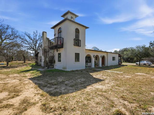 House for sale in Poteet, Texas