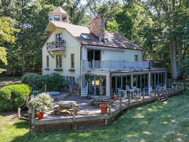 House for sale in Queenstown, Maryland