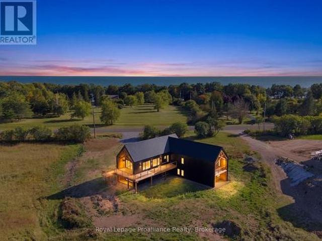 House for sale in Central Ontario, Ontario