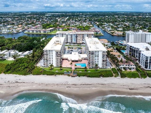 Condo for sale in Hillsboro Beach, Florida
