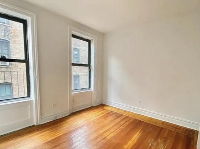 Room for rent in Arverne, New York