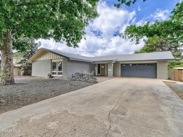 House for sale in Dewey, Arizona