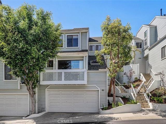 Townhouse for sale in Canoga Park, California