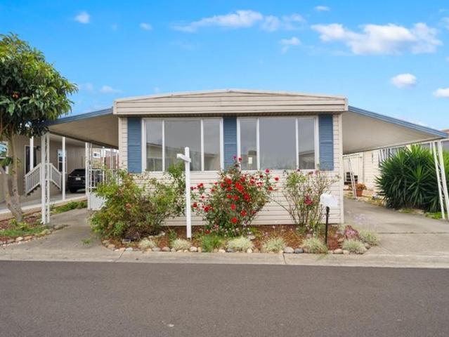 House for sale in Hayward, California