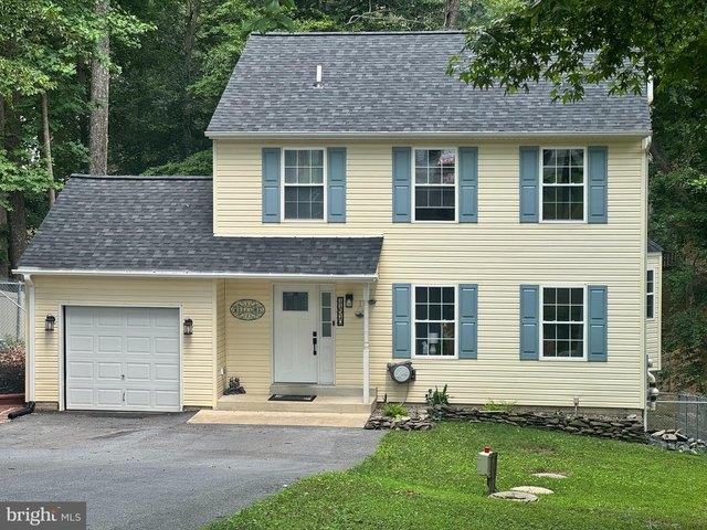 House for sale in Lusby, Maryland