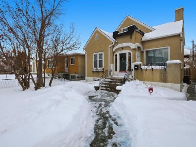 House for sale in Wedgewood, Alberta
