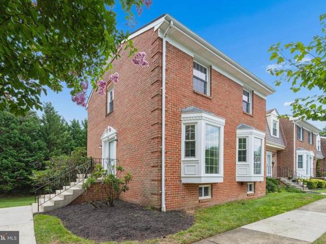 Condo for sale in Crofton, Maryland