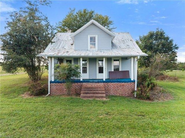House for sale in Hamptonville, North Carolina