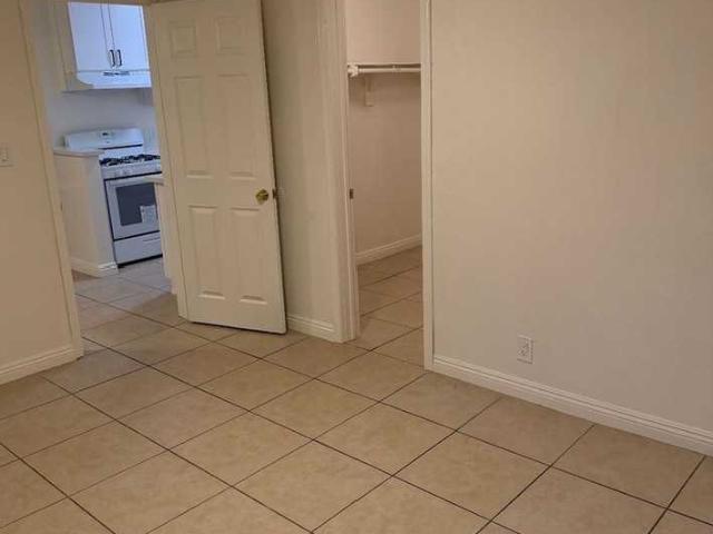 Apartment for rent in Fullerton, California