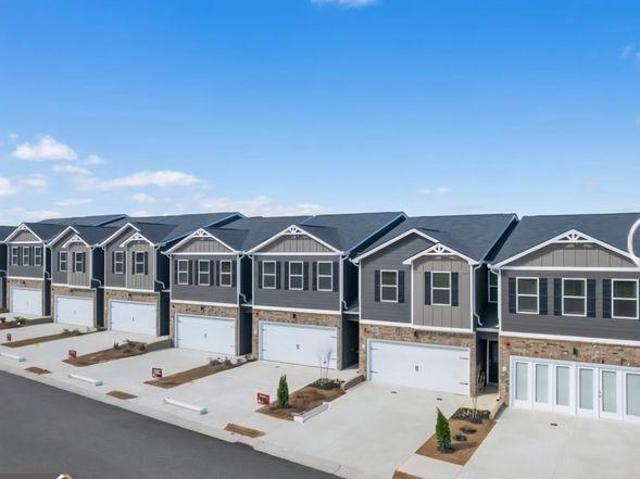Townhouse for sale in Hampton
