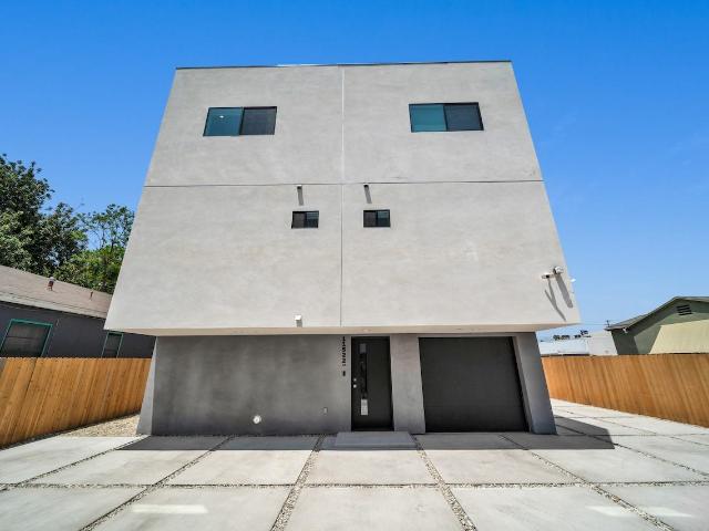 Apartment for rent in North Hollywood Neighborhood Council District, Canoga Park