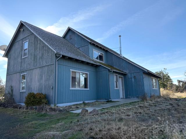 House for sale in Montague, California