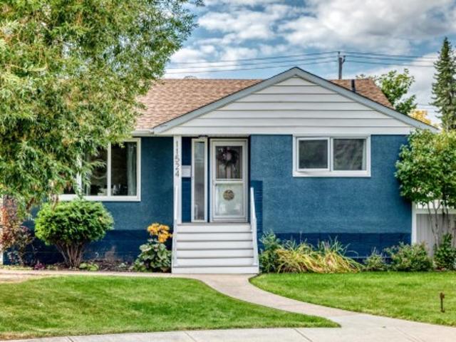 House for sale in Woodcroft, Edmonton