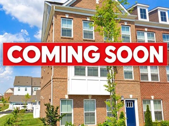 Townhouse for sale in White Plains, Charles County