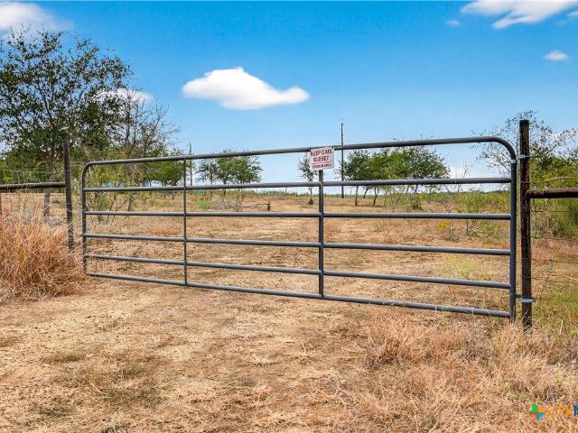 Land for sale in Waelder, Texas
