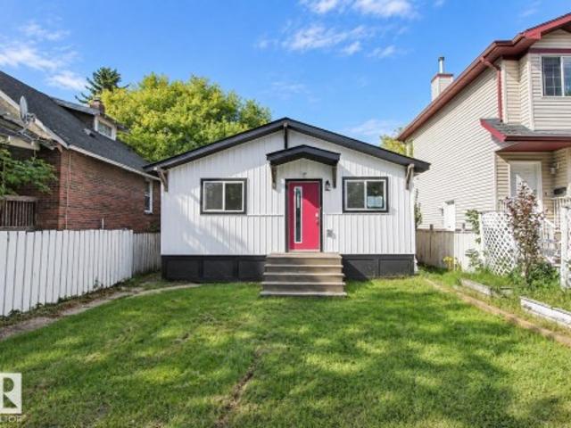 House for sale in Wedgewood, Alberta