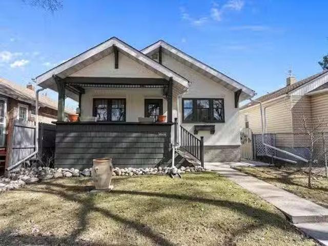 House for sale in Wedgewood, Alberta