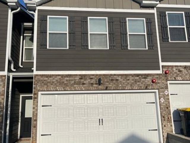 Townhouse for sale in Hampton, Georgia
