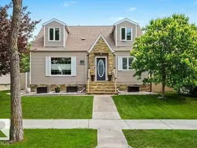 House for sale in Wedgewood, Alberta