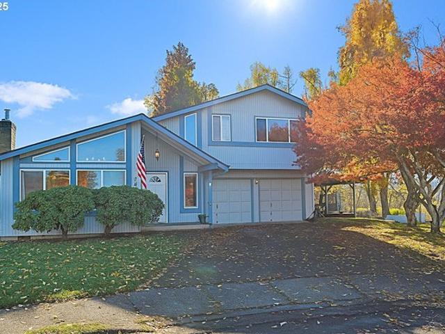 House for sale in Creswell, Oregon