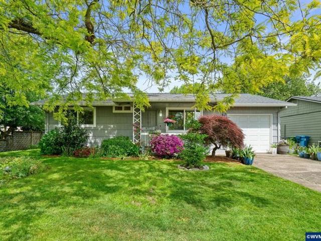 House for sale in Oregonia