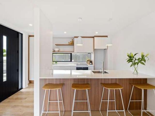 Townhouse for rent in Canterbury