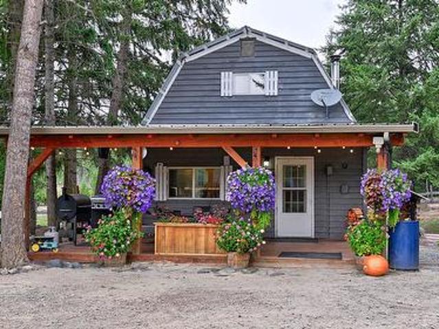 House for sale in Louis Creek, British Columbia