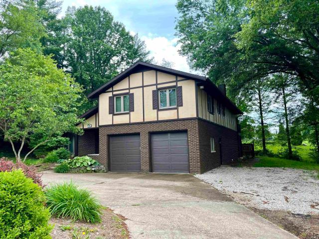 House for sale in Dubois, Indiana