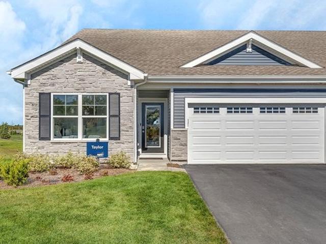 Townhouse for sale in Bartlett, Illinois