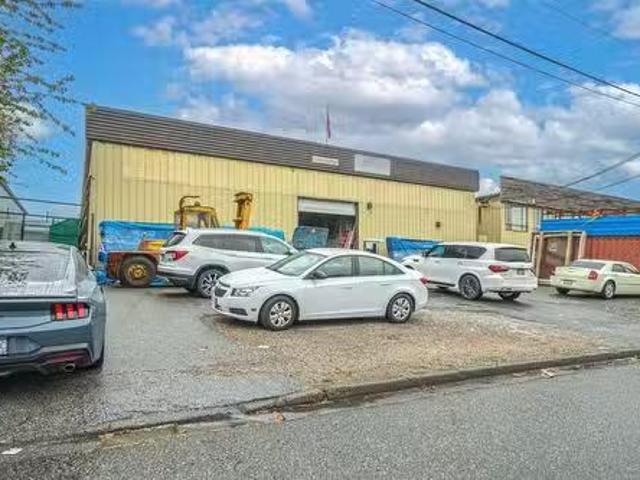 House for rent in Surrey, British Columbia