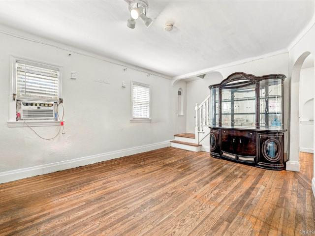 House for sale in Queens County, New York
