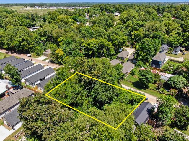 Land for sale in Willis, Texas